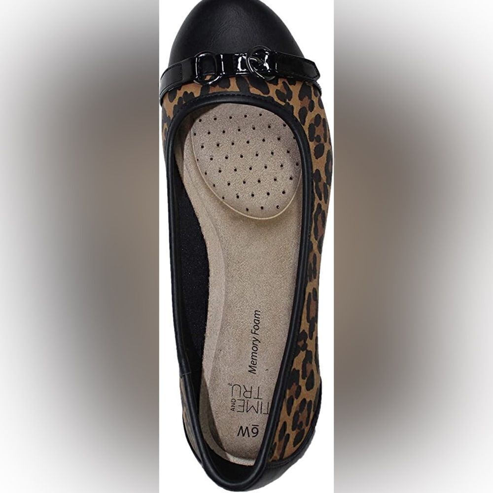 Memory Foam Buckle Toe Flats NWT - Picture 7 of 7